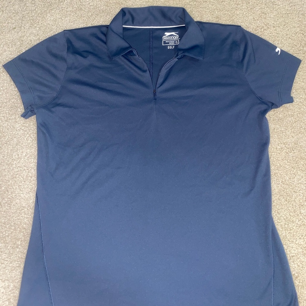 Woman’s zip up golf shirt/polo. Size small